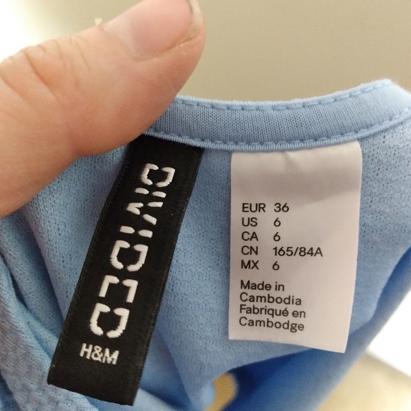 H&M Divided Light Blue Textured Knit Scoop Neck Sleeveless Skater Dress Size 6 - Picture 8 of 9